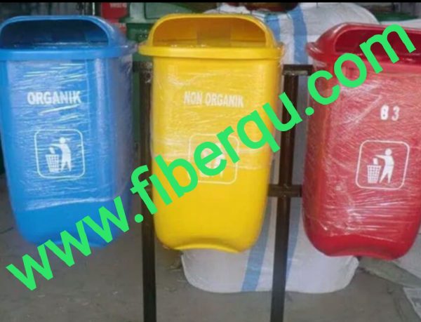 Tempat Sampah Organik / Non Organik 3 Unit